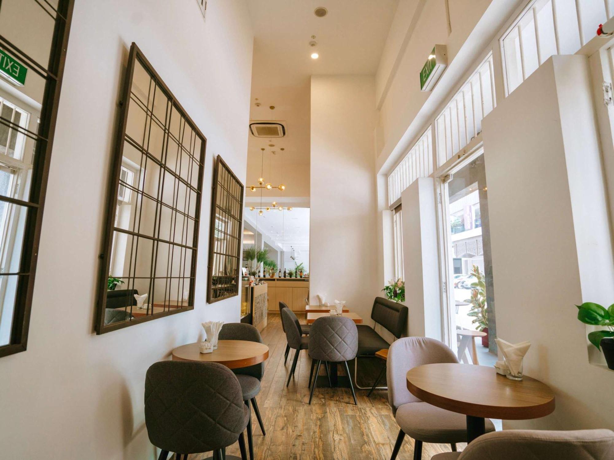 Mercure Tyrwhitt Khách sạn